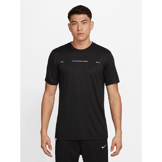 Nike Koszulka sportowa w kolorze czarnym ze sklepu Limango Polska w kategorii T-shirty męskie - zdjęcie 172149791
