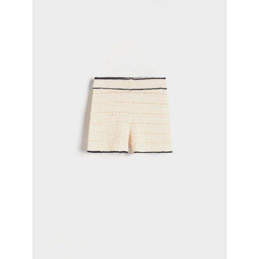Reserved - Dzianinowe szorty - złamana biel ze sklepu Reserved w kategorii Spodenki niemowlęce - zdjęcie 172151334