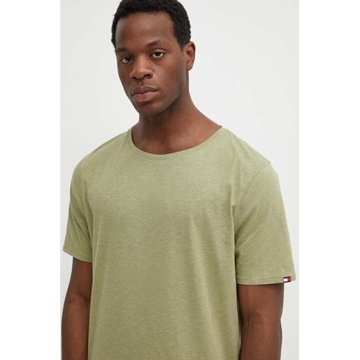Tommy Hilfiger t-shirt z domieszką lnu kolor zielony gładki UM0UM03226 ze sklepu ANSWEAR.com w kategorii T-shirty męskie - zdjęcie 172153042