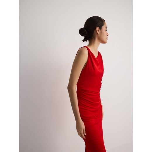 Sukienka Reserved czerwona elegancka z jerseyu midi 