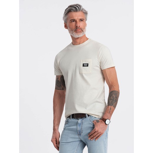 Męski casualowy t-shirt z naszytą kieszonką - kremowy V8 OM-TSCT-0109 ze sklepu ombre w kategorii T-shirty męskie - zdjęcie 172172490