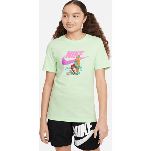 T-shirt dla dużych dzieci Nike Sportswear - Zieleń ze sklepu Nike poland w kategorii Bluzki dziewczęce - zdjęcie 172184671