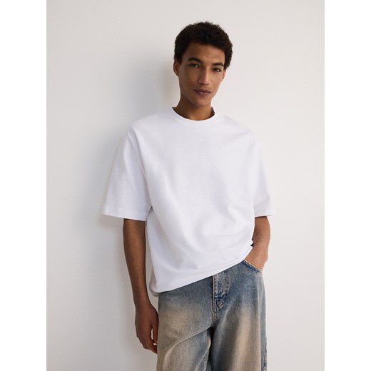 Reserved - Gładki T-shirt boxy - biały ze sklepu Reserved w kategorii T-shirty męskie - zdjęcie 172190080