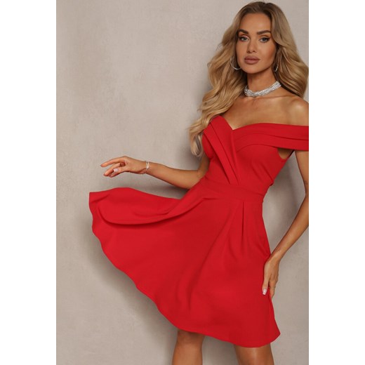 Czerwona Rozkloszowana Sukienka z Dekoltem w Łódkę Cerania Renee S Renee odzież okazyjna cena