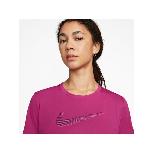 Bluzka damska różowa Nike z okrągłym dekoltem na wiosnę 
