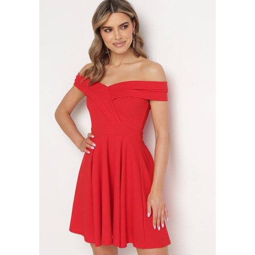 Czerwona Sukienka z Hiszpańskim Dekoltem o Rozkloszowanym Fasonie Vilenia L wyprzedaż Born2be Odzież