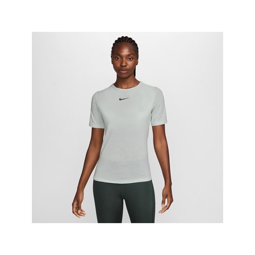 Damska koszulka z krótkim rękawem do biegania Dri-FIT Nike Swift Wool - Zieleń ze sklepu Nike poland w kategorii Bluzki damskie - zdjęcie 172249824