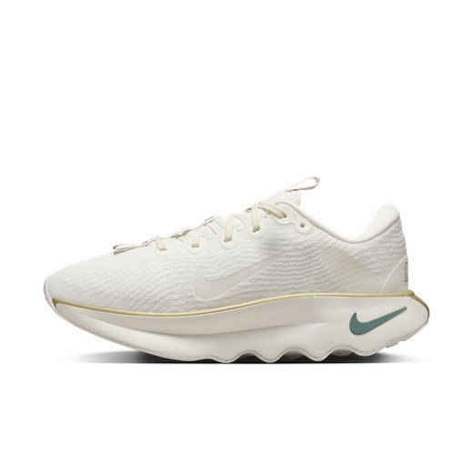 Damskie buty do chodzenia Nike Motiva - Biel Nike 38 Nike poland