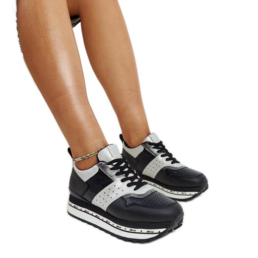 Czarne sneakersy na wysokiej podeszwie Askalua ze sklepu ButyModne.pl w kategorii Buty sportowe damskie - zdjęcie 172251121