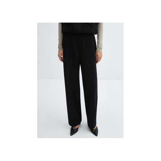 Mango Spodnie materiałowe Garro 67045750 Czarny Relaxed Fit ze sklepu MODIVO w kategorii Spodnie damskie - zdjęcie 172256453