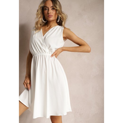 Biała Kopertowa Sukienka z Gumką w Talii i Falbanką Xaleri ze sklepu Renee odzież w kategorii Sukienki - zdjęcie 172278623