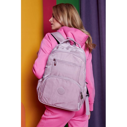 Pojemny plecak damski fioletowy z nylonu - Peterson ze sklepu 5.10.15 w kategorii Plecaki - zdjęcie 172289231