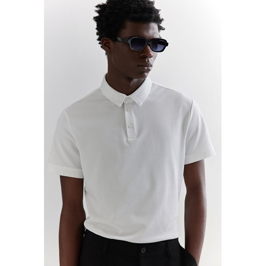H & M - Top polo COOLMAX Slim Fit - Biały ze sklepu H&M w kategorii T-shirty męskie - zdjęcie 172292374