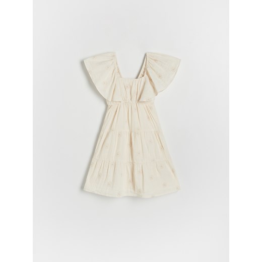 Reserved - Muślinowa sukienka z haftem - złamana biel ze sklepu Reserved w kategorii Sukienki dziewczęce - zdjęcie 172300990