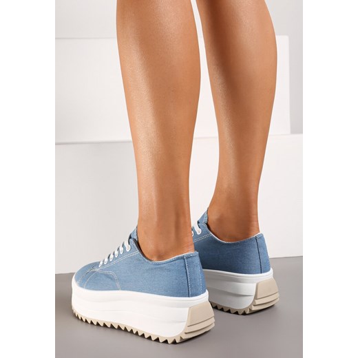 Buty sportowe damskie niebieskie Born2be sneakersy sznurowane na płaskiej podeszwie 
