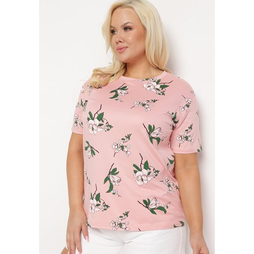 Różowy T-shirt Koszulka z Krótkim Rękawem w Kwiaty Henubia ze sklepu Born2be Odzież w kategorii Bluzki damskie - zdjęcie 172313163