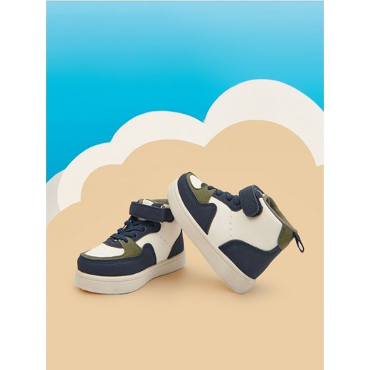 Sinsay - Sneakersy za kostkę - wielobarwny ze sklepu Sinsay w kategorii Buty zimowe dziecięce - zdjęcie 172328243