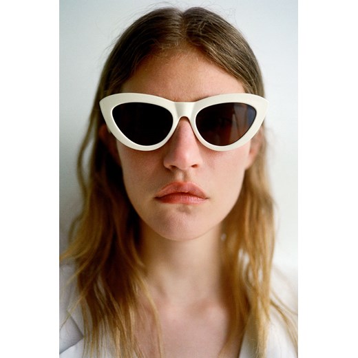 H & M - Okulary przeciwsłoneczne typu „kocie oczy" - Biały ze sklepu H&M w kategorii Okulary przeciwsłoneczne damskie - zdjęcie 172330494