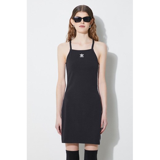 adidas Originals sukienka kolor czarny mini dopasowana IU2426 ze sklepu PRM w kategorii Sukienki - zdjęcie 172333700