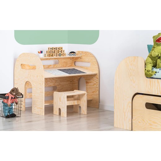 Małe drewniane biurko dla przedszkolaka - Polly ze sklepu Edinos.pl w kategorii Biurka dziecięce - zdjęcie 172345254