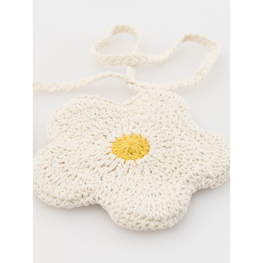 Reserved - Torebka w kształcie kwiatka - złamana biel ze sklepu Reserved w kategorii Torby i walizki dziecięce - zdjęcie 172357060