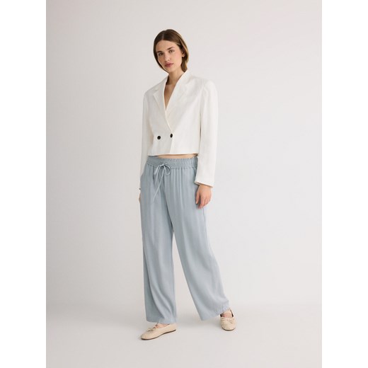 Reserved - Spodnie z wiskozy - jasnoszary ze sklepu Reserved w kategorii Spodnie damskie - zdjęcie 172363694