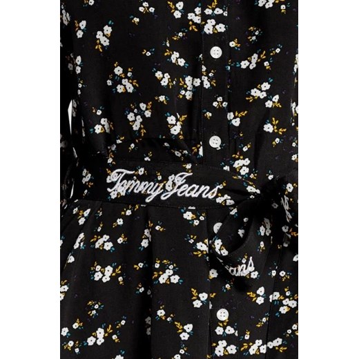 Sukienka Tommy Jeans z wiskozy z paskiem 