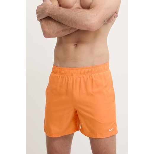 Nike szorty kąpielowe kolor pomarańczowy ze sklepu ANSWEAR.com w kategorii Kąpielówki - zdjęcie 172371532