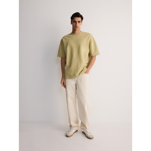 Reserved - Gładki T-shirt oversize - oliwkowy ze sklepu Reserved w kategorii T-shirty męskie - zdjęcie 172384924