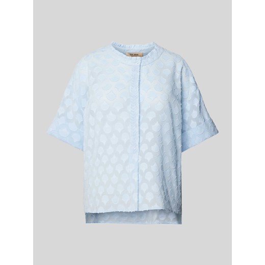 Bluzka z fakturowanym wzorem model ‘Toba’ ze sklepu Peek&Cloppenburg  w kategorii Bluzki damskie - zdjęcie 172393583