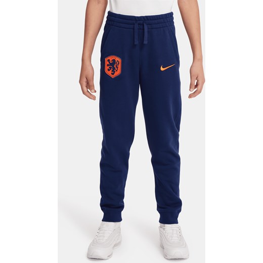 Joggery z dzianiny dresowej dla dużych dzieci (chłopców) Holandia - Niebieski ze sklepu Nike poland w kategorii Spodnie chłopięce - zdjęcie 172407311