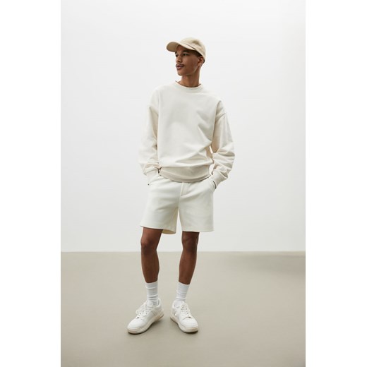 H & M - Szorty dresowe Regular Fit - Biały ze sklepu H&M w kategorii Spodenki męskie - zdjęcie 172425801