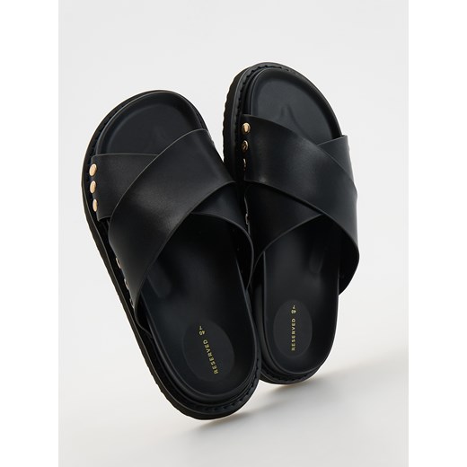 Reserved - Skórzane klapki na platformie - czarny Reserved 40 Reserved