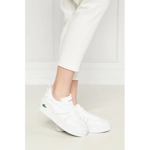Białe buty sportowe damskie Lacoste sneakersy z tworzywa sztucznego wiązane na platformie 