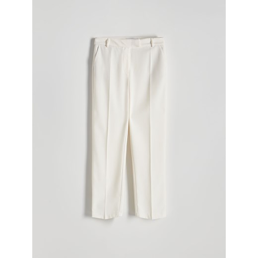 Reserved - Spodnie cygaretki w kant - biały Reserved L Reserved