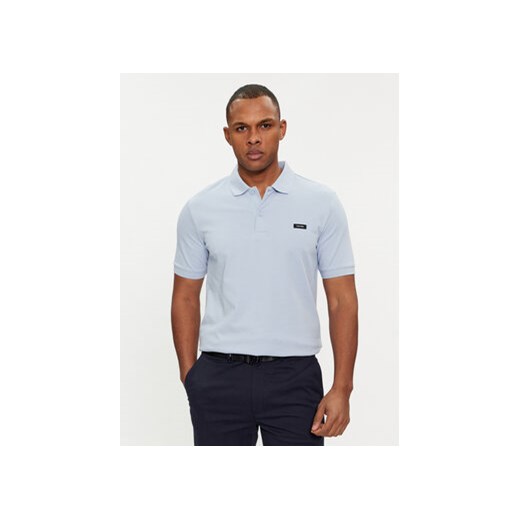 Calvin Klein Polo K10K111196 Błękitny Slim Fit ze sklepu MODIVO w kategorii T-shirty męskie - zdjęcie 172442774