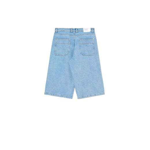 Cropp - Jasne szorty denim long and wide - niebieski Cropp 36 Cropp