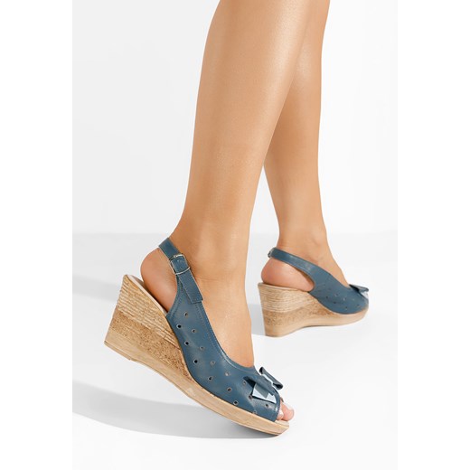 Niebieskie sandały na koturnie skórzane Breta ze sklepu Zapatos w kategorii Sandały damskie - zdjęcie 172545764