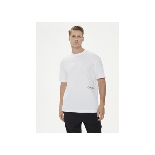 Calvin Klein T-Shirt Off Placement K10K113102 Biały Regular Fit ze sklepu MODIVO w kategorii T-shirty męskie - zdjęcie 172550260