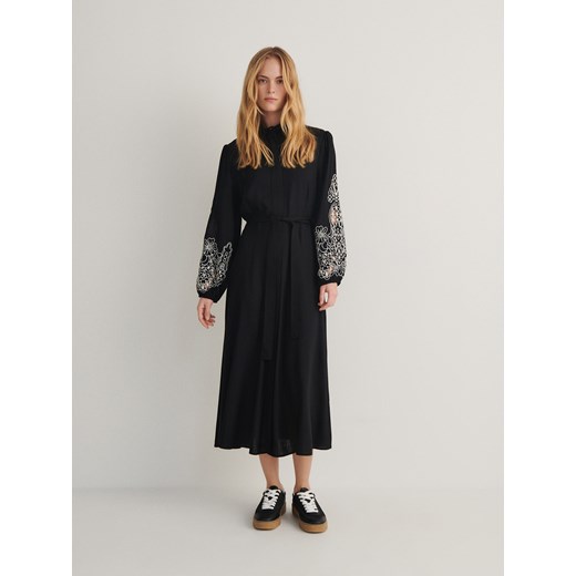 Reserved - Sukienka z ozdobnym haftem - czarny ze sklepu Reserved w kategorii Sukienki - zdjęcie 172592102