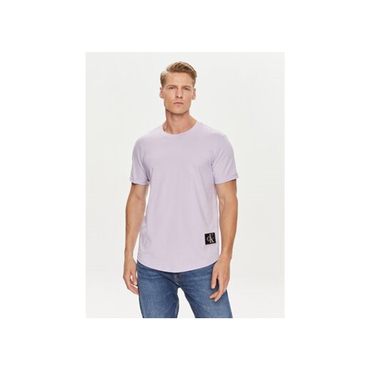 Calvin Klein Jeans T-Shirt J30J323482 Fioletowy Regular Fit ze sklepu MODIVO w kategorii T-shirty męskie - zdjęcie 172598471
