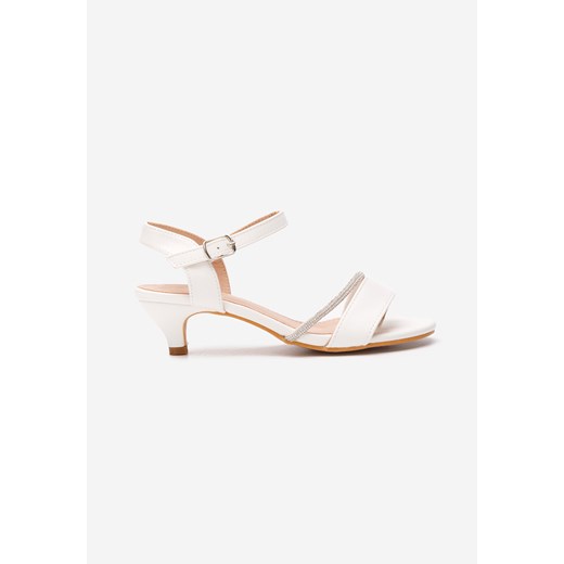 Białe sandały dziewczęce Sassy ze sklepu Zapatos w kategorii Sandały dziecięce - zdjęcie 172615861