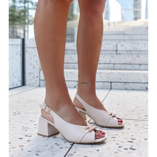 Beżowe sandały ze skórzaną wkładką Totana ze sklepu gemre w kategorii Sandały damskie - zdjęcie 172625020