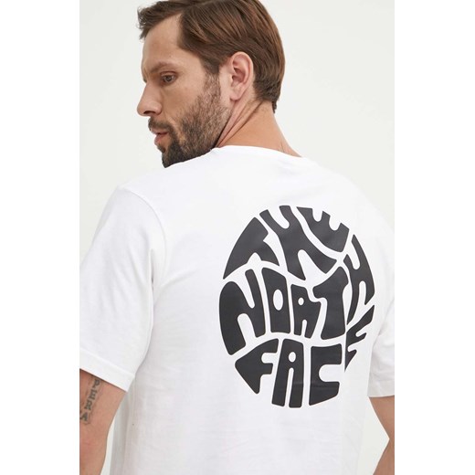 The North Face t-shirt bawełniany męski kolor biały z nadrukiem NF0A8799FN41 ze sklepu ANSWEAR.com w kategorii T-shirty męskie - zdjęcie 172630370