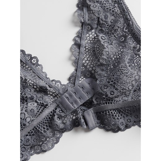 Biustonosz Reserved koronkowy 