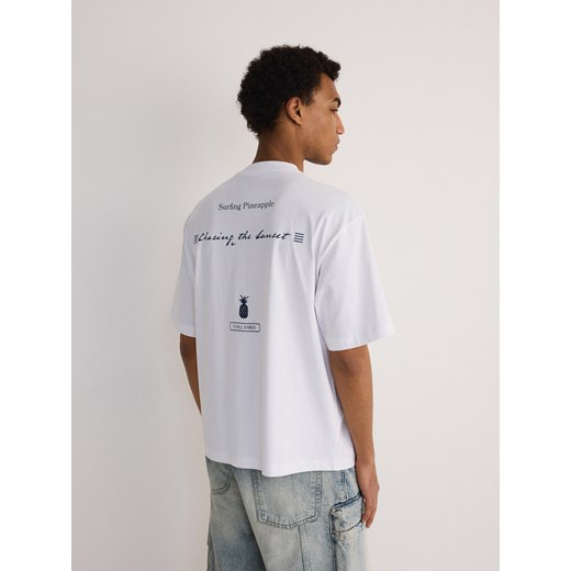 Reserved - T-shirt oversize z narukiem na plecach - biały ze sklepu Reserved w kategorii T-shirty męskie - zdjęcie 172644862