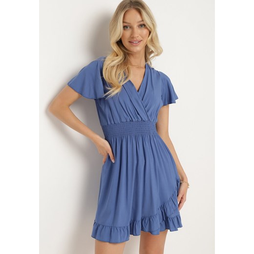 Niebieska Bawełniana Sukienka z Gumkami w Talii z Kopertowym Dekoltem i Falbankami Lolana ze sklepu Born2be Odzież w kategorii Sukienki - zdjęcie 172653643