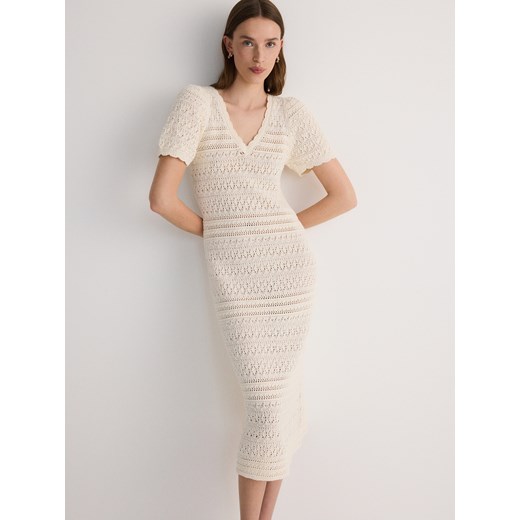 Reserved - Ażurowa sukienka midi - kremowy ze sklepu Reserved w kategorii Sukienki - zdjęcie 172663874