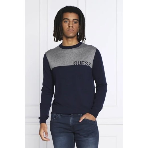 GUESS Sweter PERRY | Regular Fit | z dodatkiem jedwabiu ze sklepu Gomez Fashion Store w kategorii Swetry męskie - zdjęcie 172801013