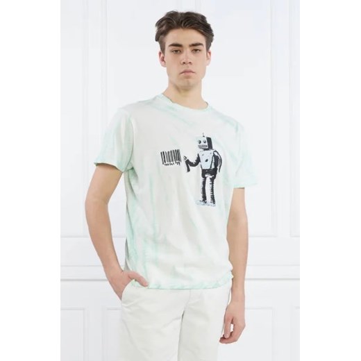 GUESS T-shirt SS BSC ROBOT GRAFFIT | Regular Fit ze sklepu Gomez Fashion Store w kategorii T-shirty męskie - zdjęcie 172818394
